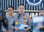 Polri Mengirimkan Bantuan Logistik, Peralatan Pemadaman, Hingga Tabung Oksigen Bagi Petugas
